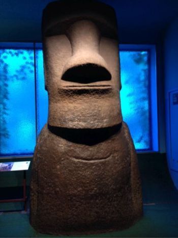 モアイ像
