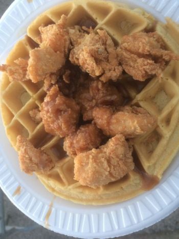 チキンワッフル