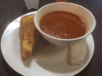 サンドイッチとスープ