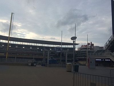 球場の中にズーム